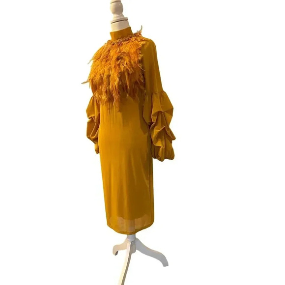 CQbyCQ UNIQUE FEATHER mustard plume  LONG PUFFY SLEEVES SIZE SMALL - Picture 2 of 10